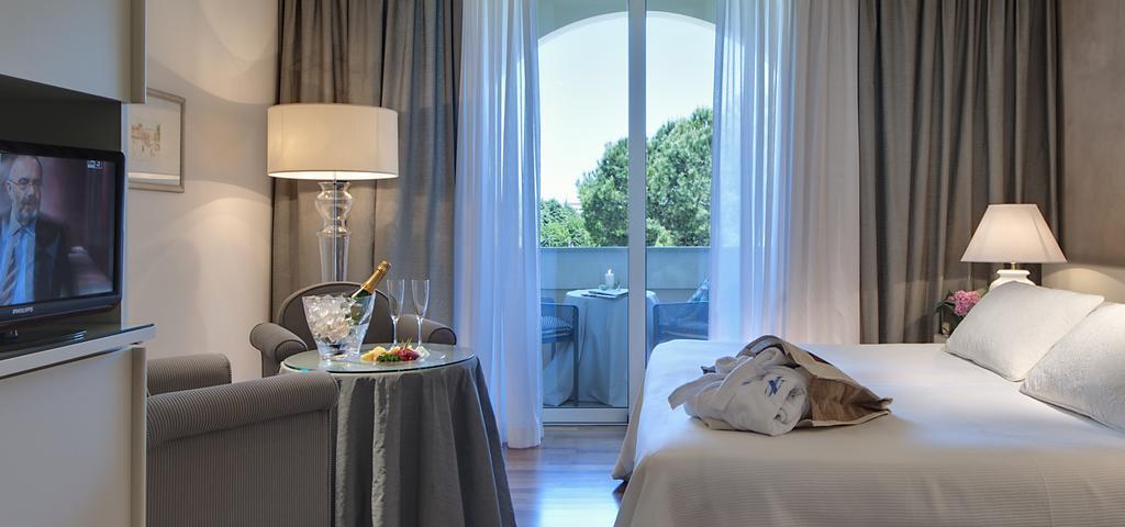 Hotel Terme Neroniane 몬테그로또테르메 외부 사진